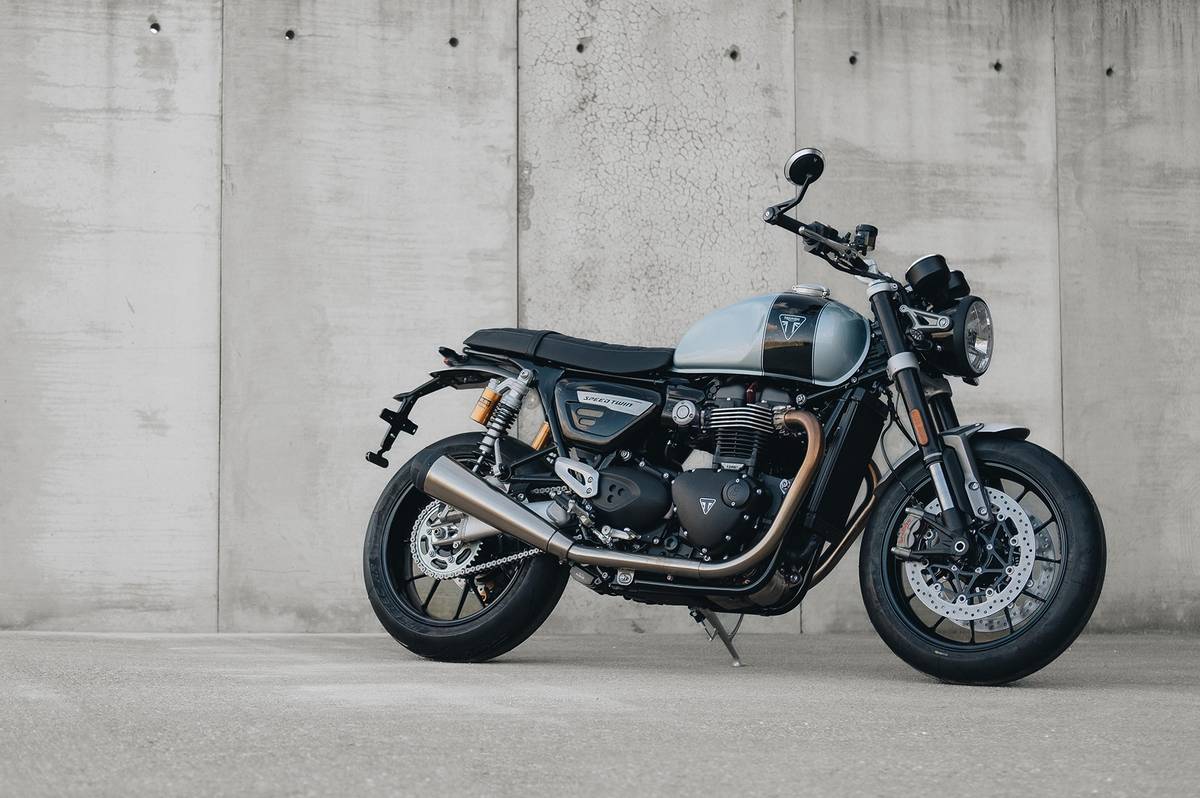triumph_breitling_5