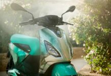 Piaggio 1 Feng Chen Wang mezcla colores típicos de la cultura china