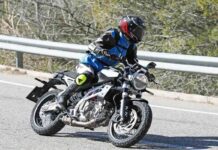Husqvarna Svartpilen 401 test en carretera