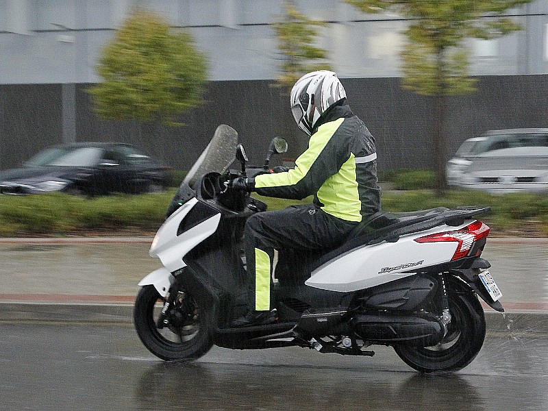 El Kymco Super Dink 125 es el scooter más vendido de España en 2014