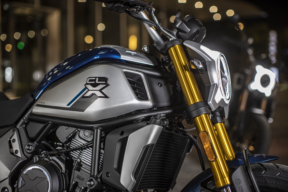 CFMoto 700CL-X Heritage