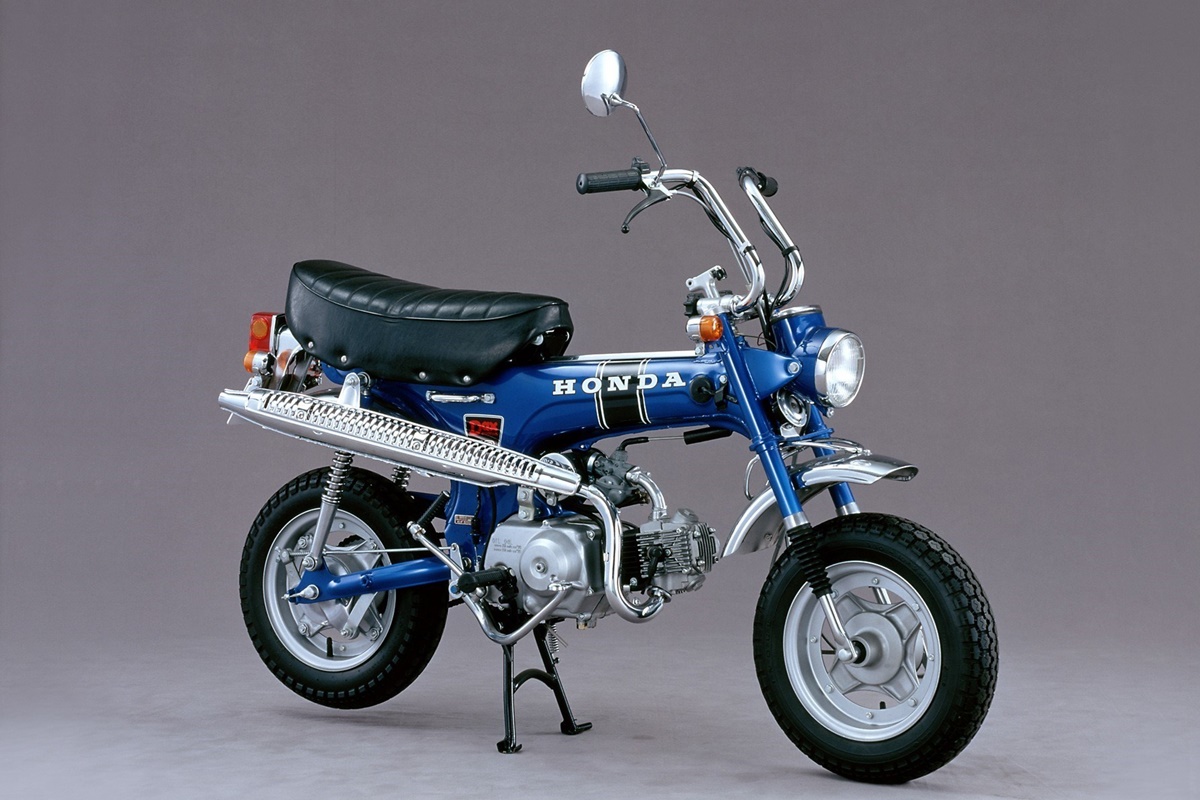 honda_st125_dax_02_1200_