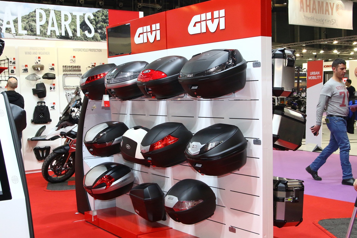 Exposición de productos Givi