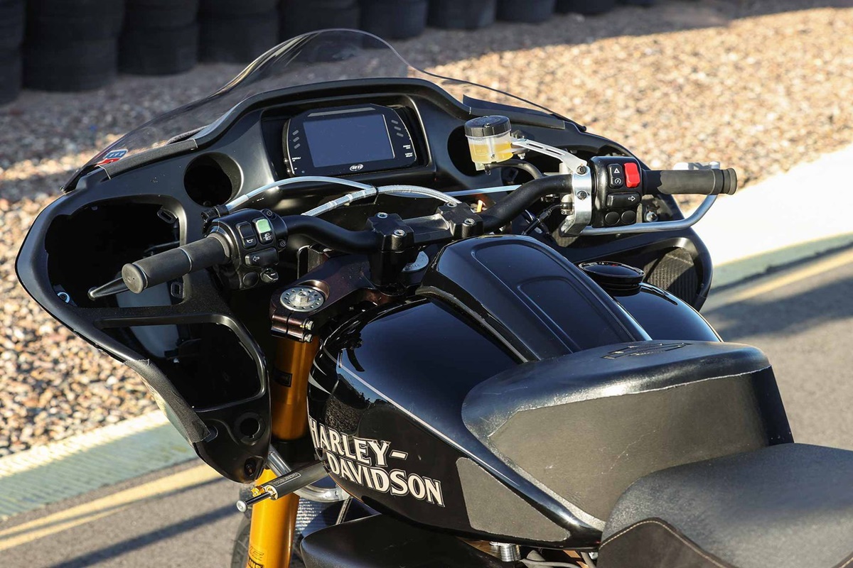 Harley-Davidson Screamin' Eagle Road Glide Special puesto de conducción