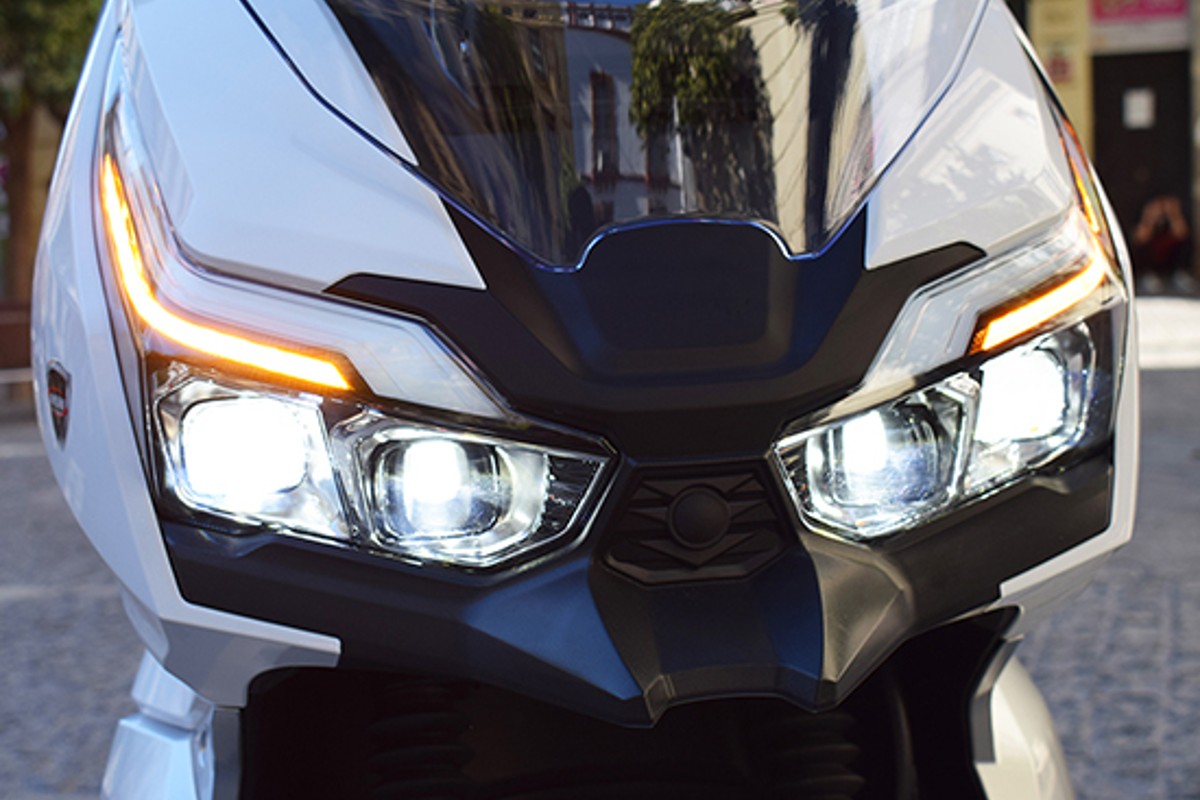 mh_motorhispania_vr10_125_9