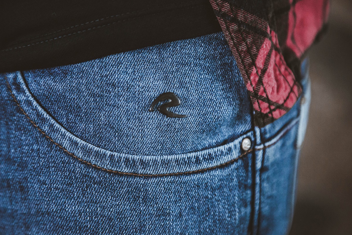 Pantalones vaqueros RACERED logo