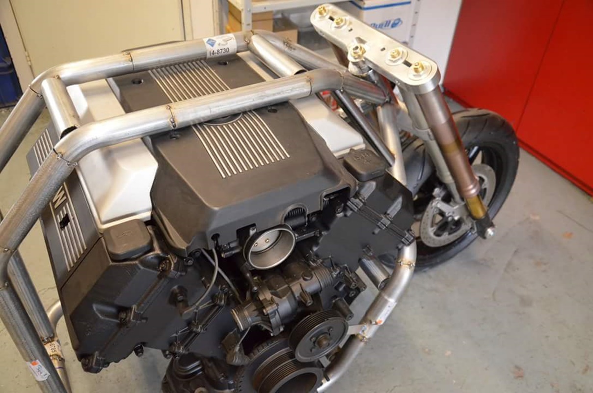 Motor BMW M60B40