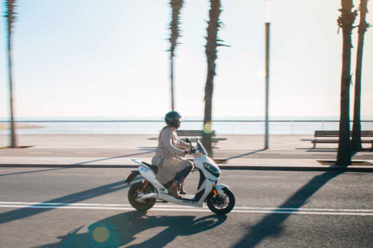 Nuevo scooter eléctrico Rieju E-City, dos versiones (1,2KW y 3KW) para la gran ciudad