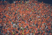Tribuna KTM