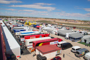 El paddock del Circuito de Albacete durante una visita del ESBK