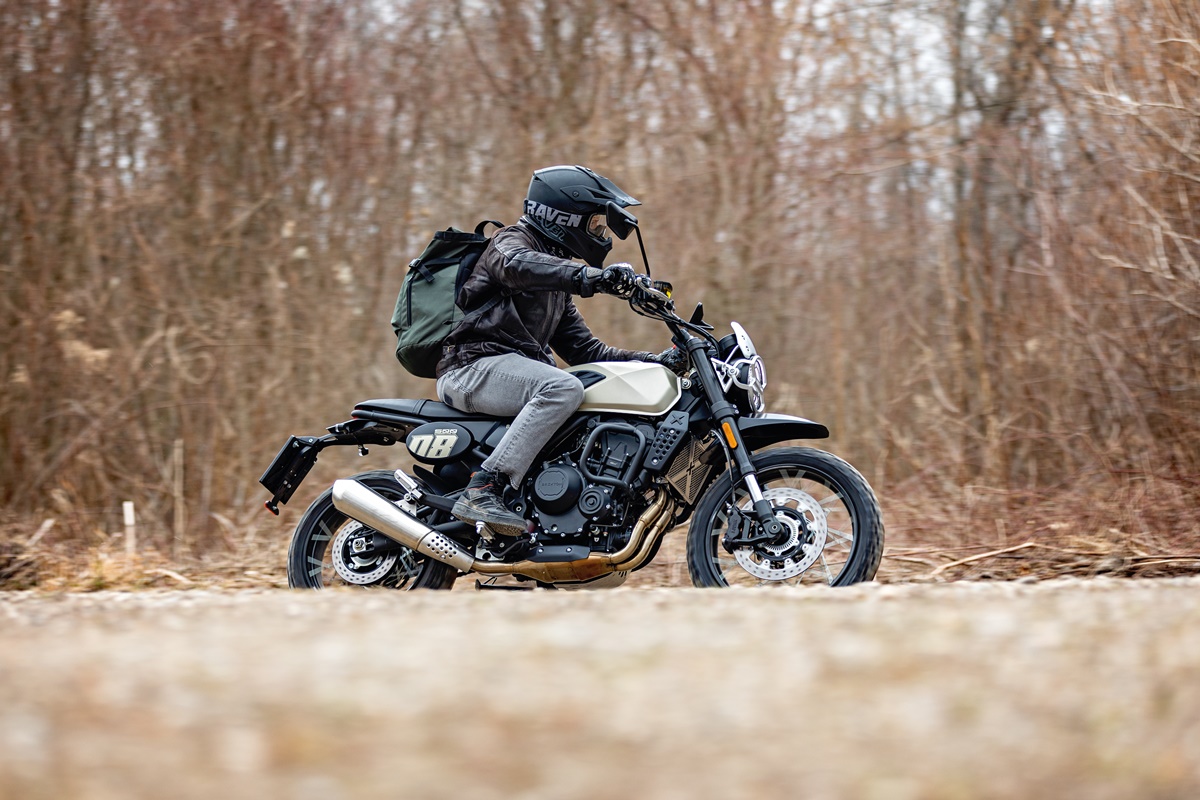 La Crossfire 500 XC en acción