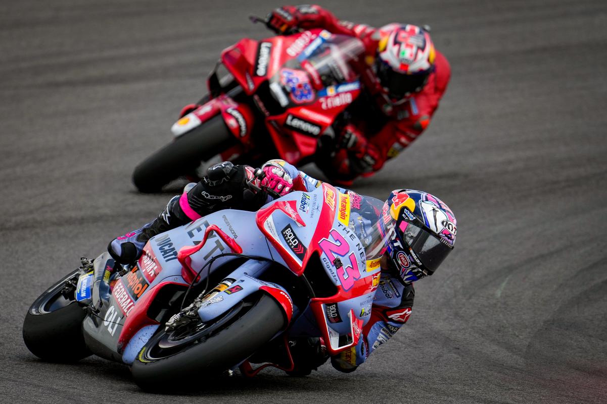 Bastianini supo esperar su momento, gestionar la carrera y atacar