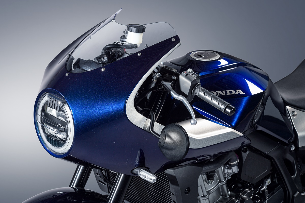 Honda Hawk 11