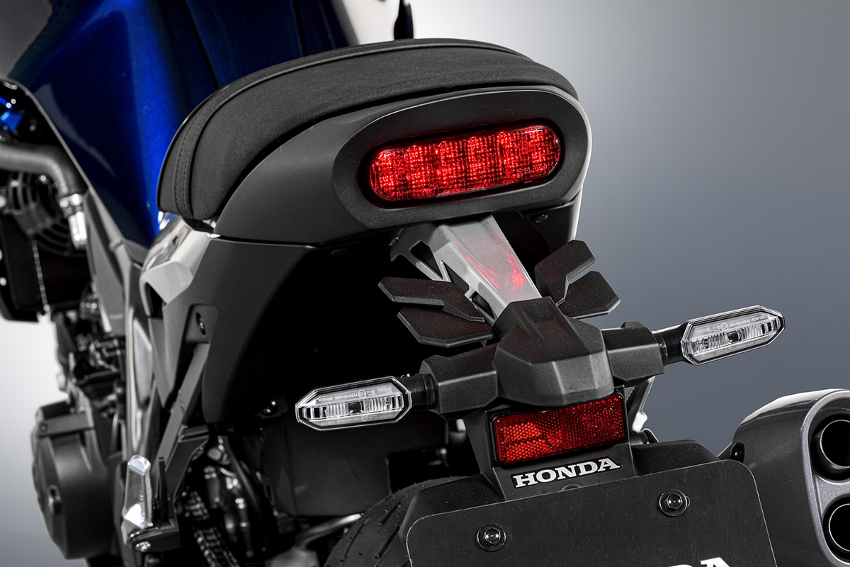 Honda Hawk 11