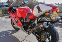 La moto luce espectacular a pesar del paso del tiempo