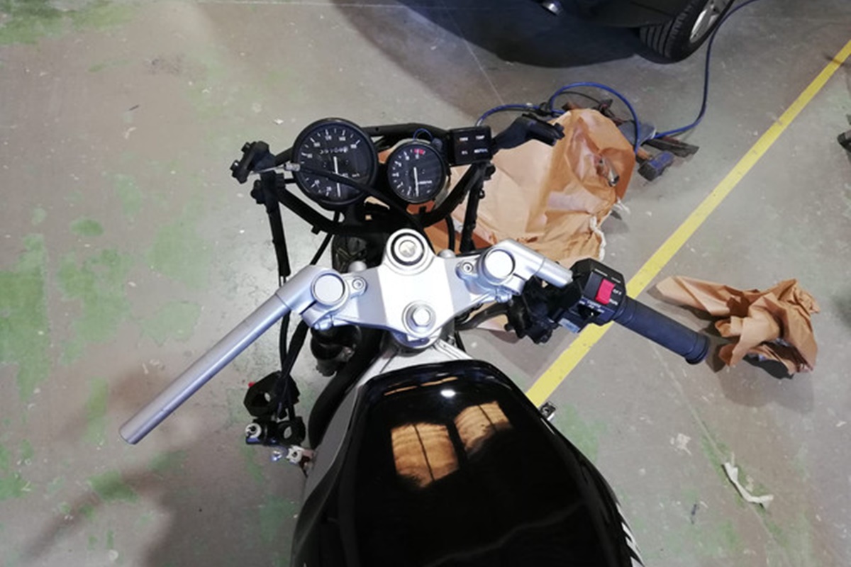 Reparación y pintura de diferentes partes metálicas
