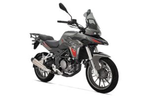 Benelli TRK 251 frontal