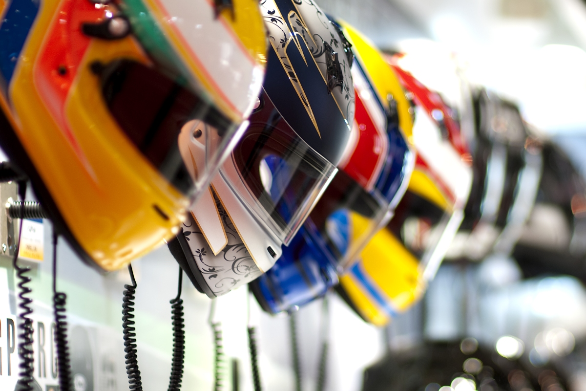 La homologación no parece que vaya a llevar a los cascos a ser tan voluminosos como la homologación FIA para F1