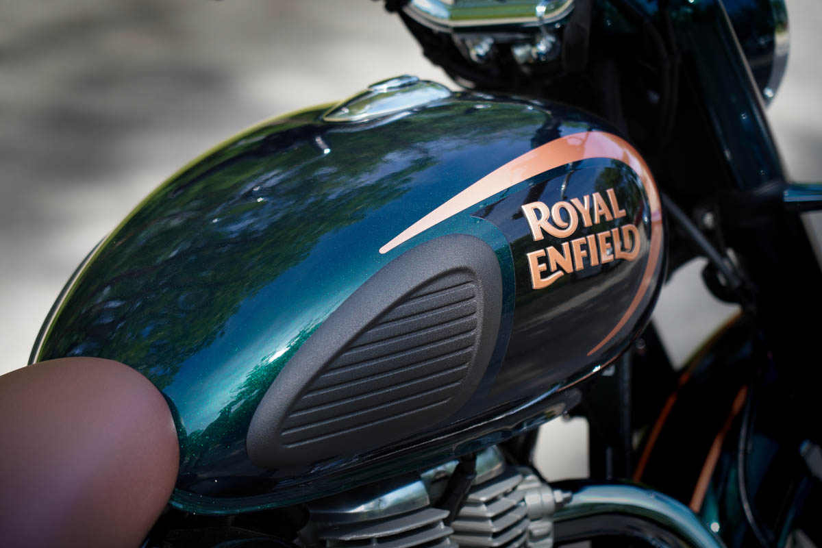 royal_enfield_classic_350_2022_13