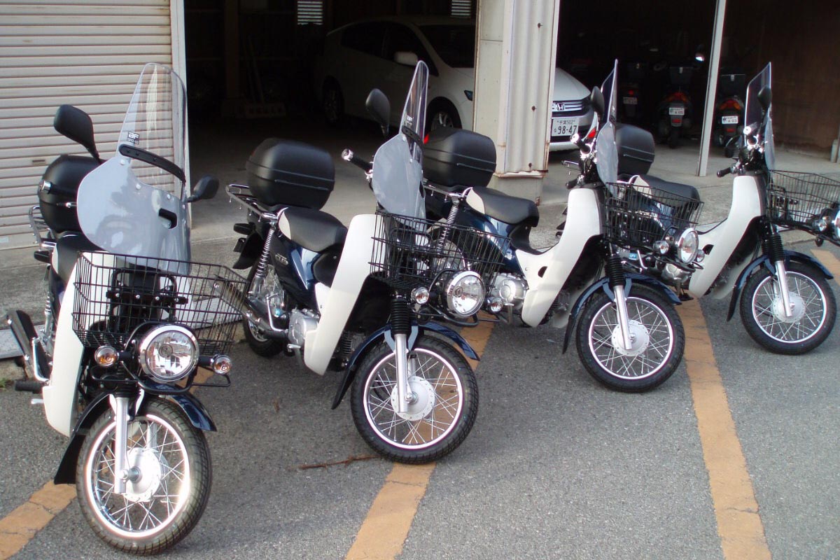 El servicio de rescate más efectivo de Japón, la Honda Super Cub 50