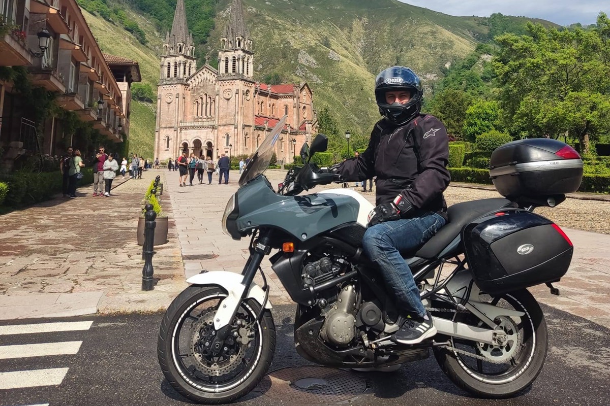 Gregorio Callejo Cáceres (Kawasaki Versys 650 '07)