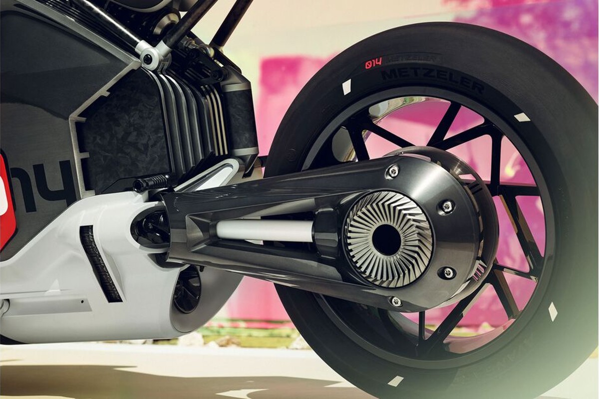 bmw-motorrad-vision-dc-roadster-169gallery-a7fb6b51-1605072