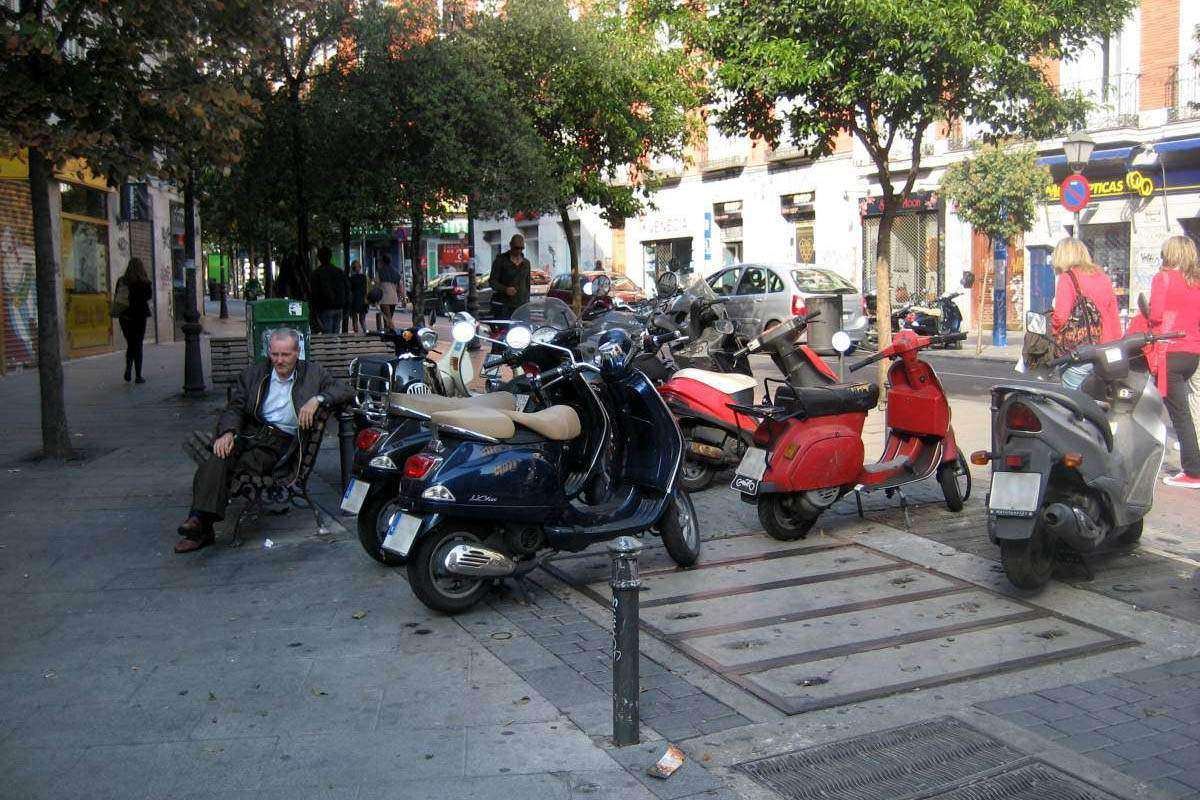 Aparcar sin molestar al resto como requisito para hacerlo donde se quiera