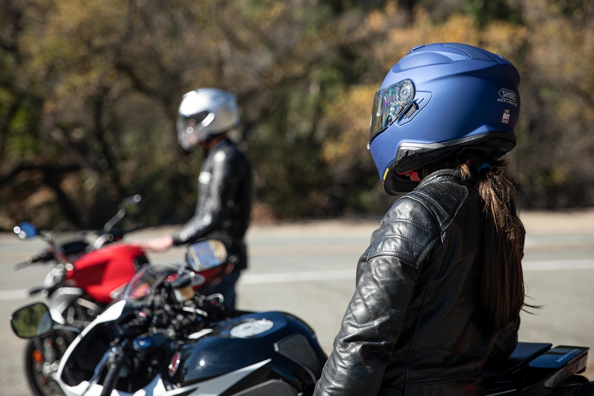 Nuevo intercomunicador de moto Sena SRL-MESH