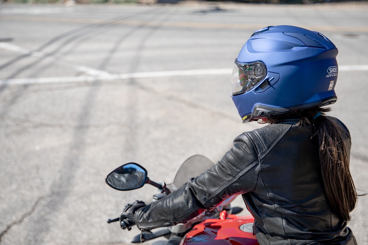 Nuevo intercomunicador de moto Sena SRL-MESH
