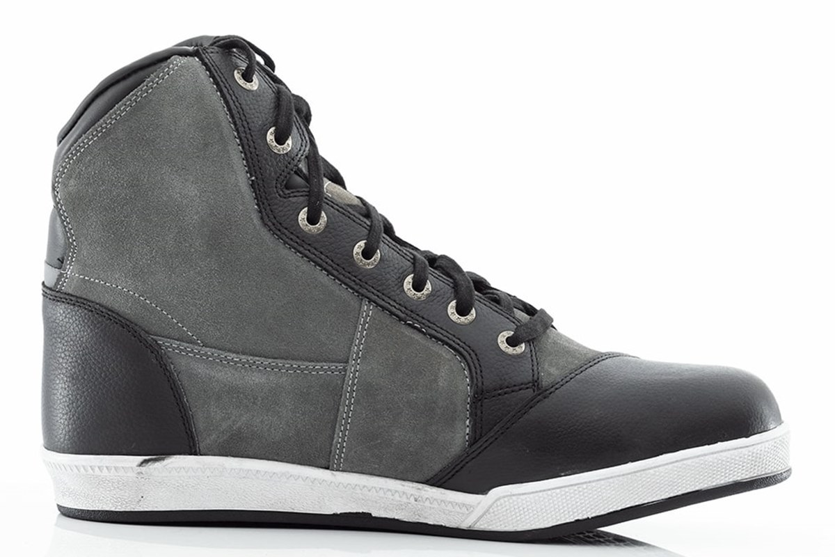 Botas IOM TT CROSBY SUEDE.