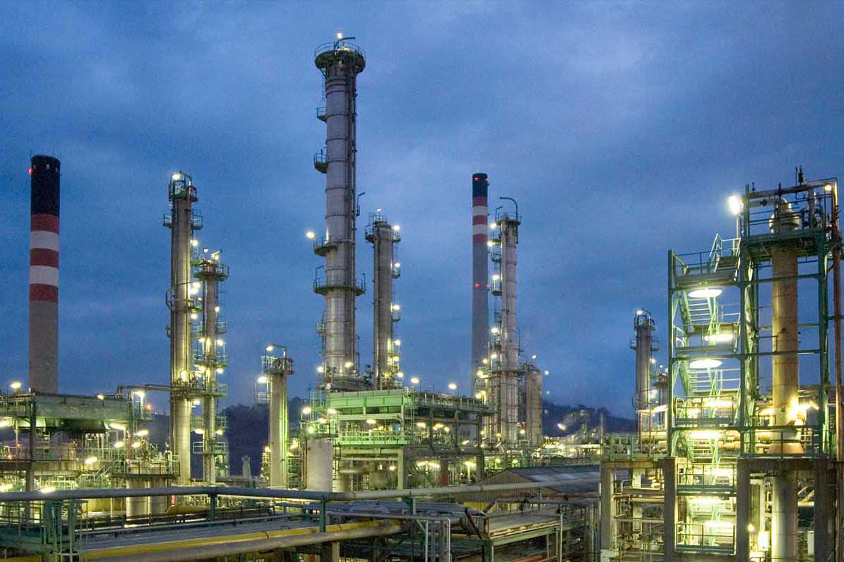 Repsol se prepara para fabricar gasolina sin petróleo