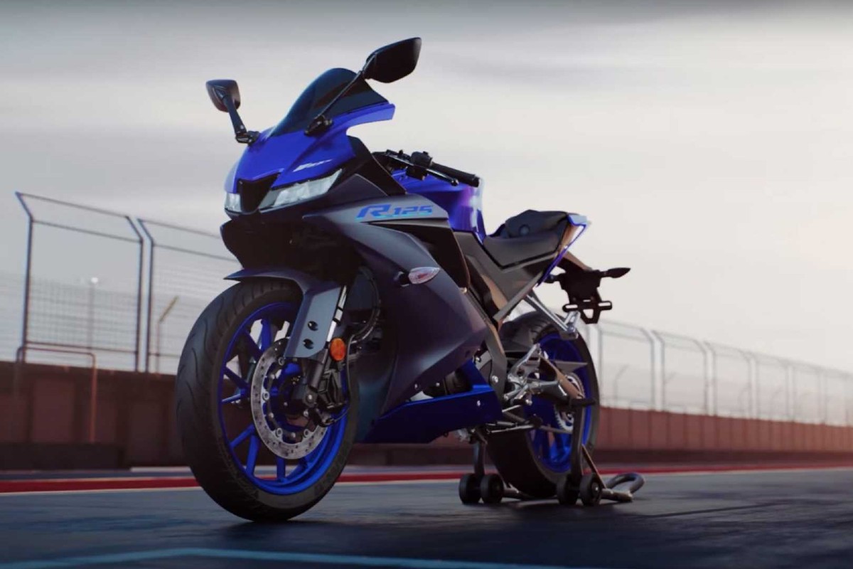 yamaha-dresses-up-the-yzf-r125-with-a-new-sport-pack
