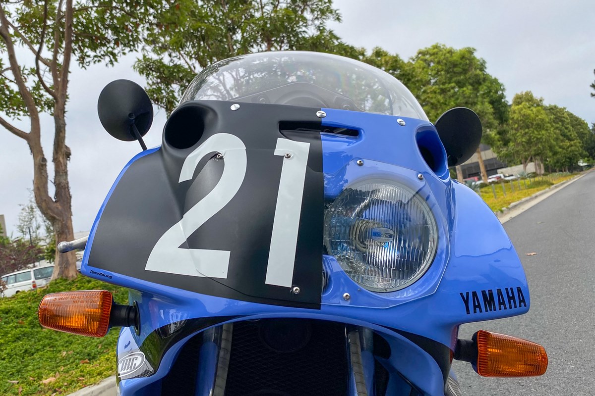 Yamaha FZR750R OW01 Shiseido Tech 21