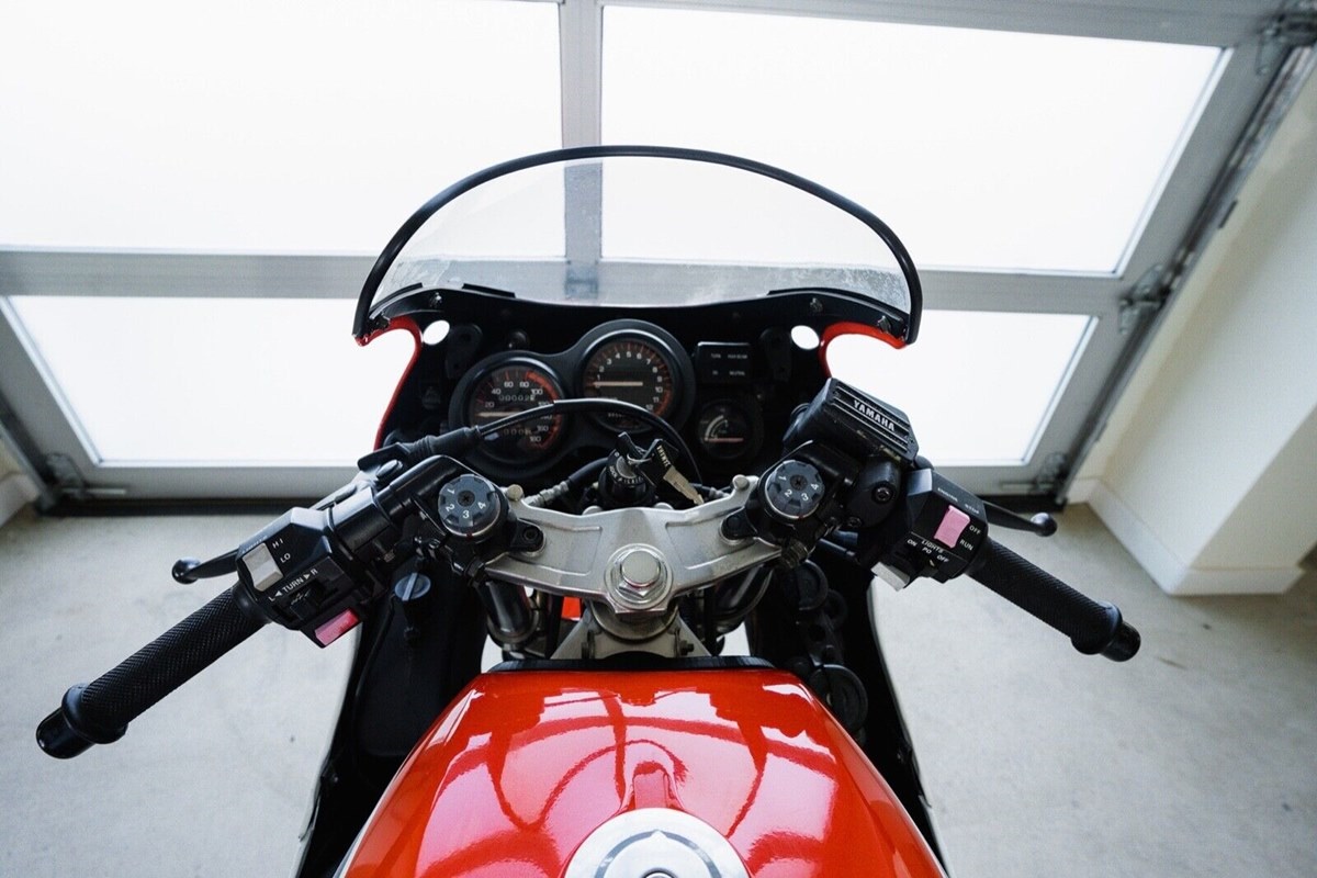 Yamaha RZV500R de 1984