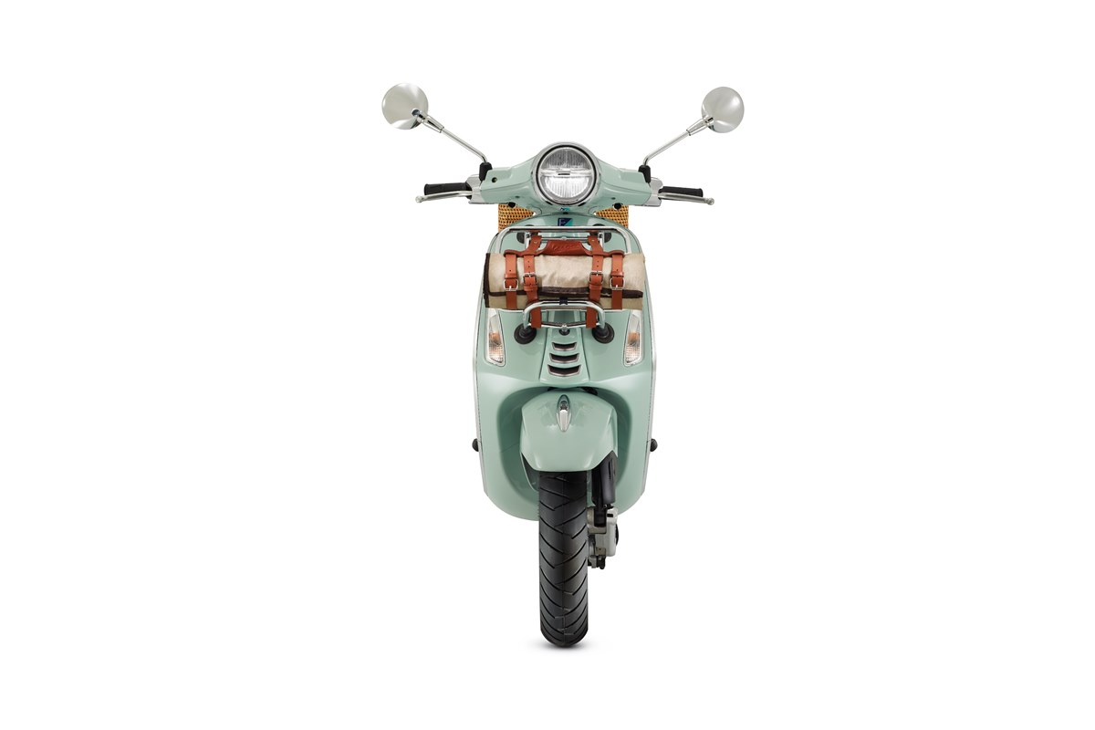 Vespa Primavera Pic Nic 2022
