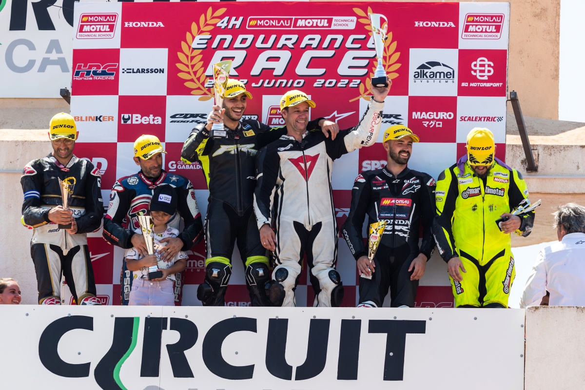 220622_020_1200