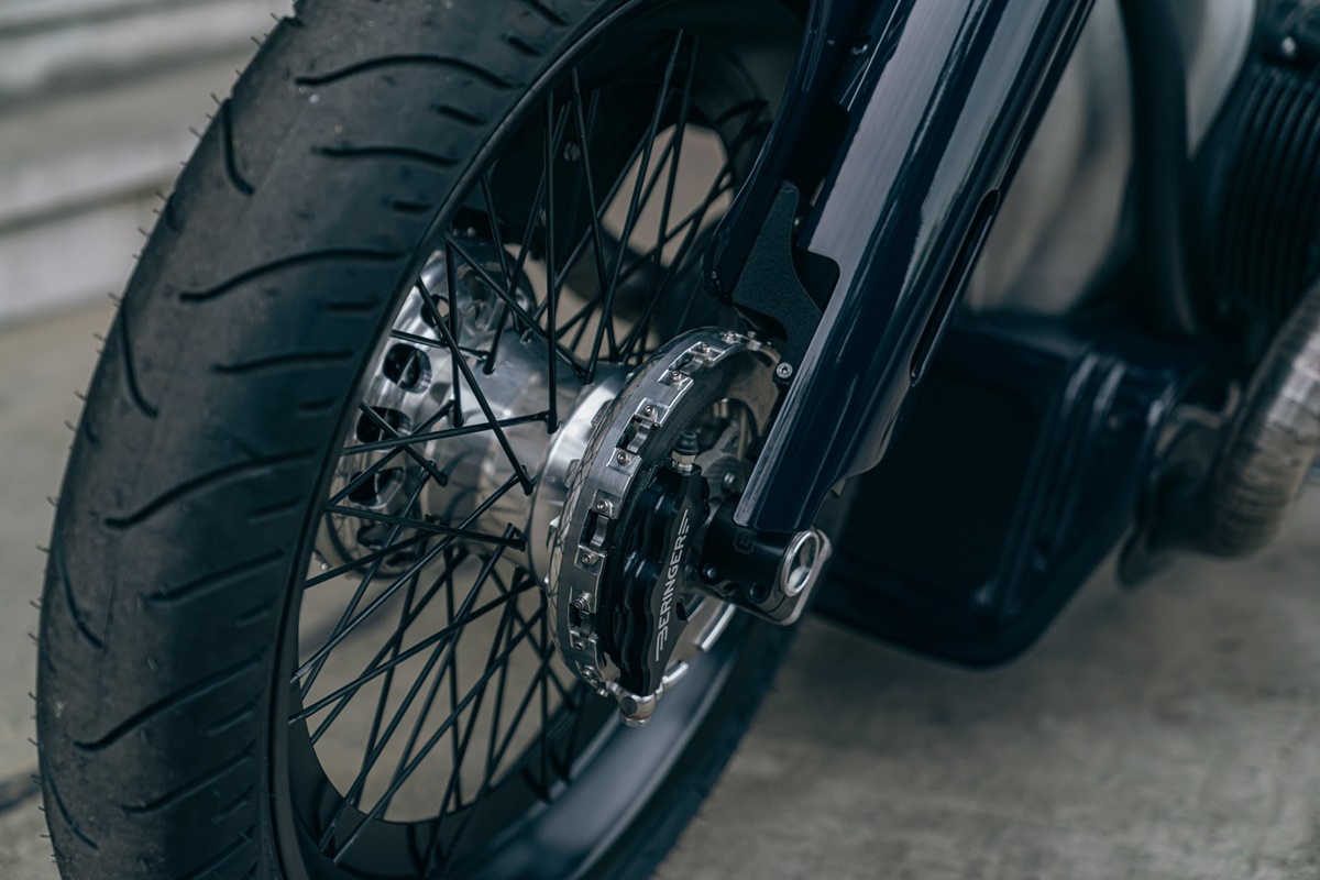 BMW R18 AVUS