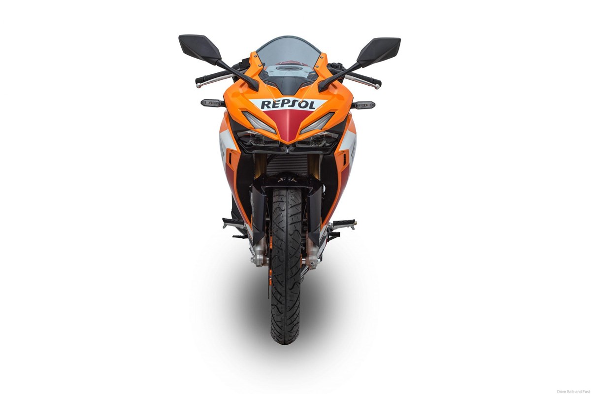 Honda CBR150R Repsol edición limitada 2023