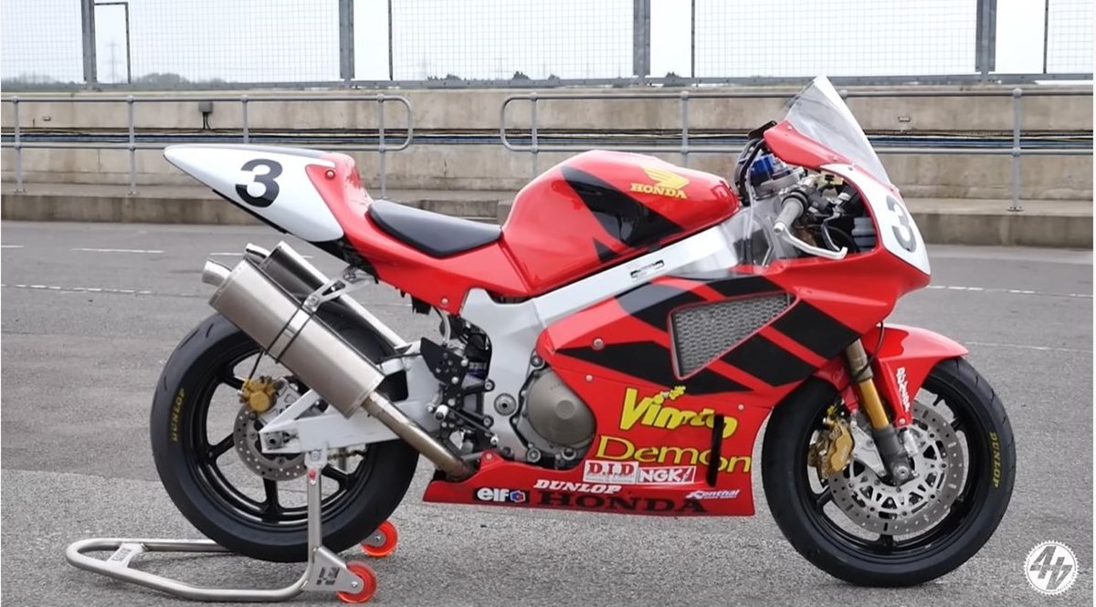 Honda VTR100 SP-1 RC51
