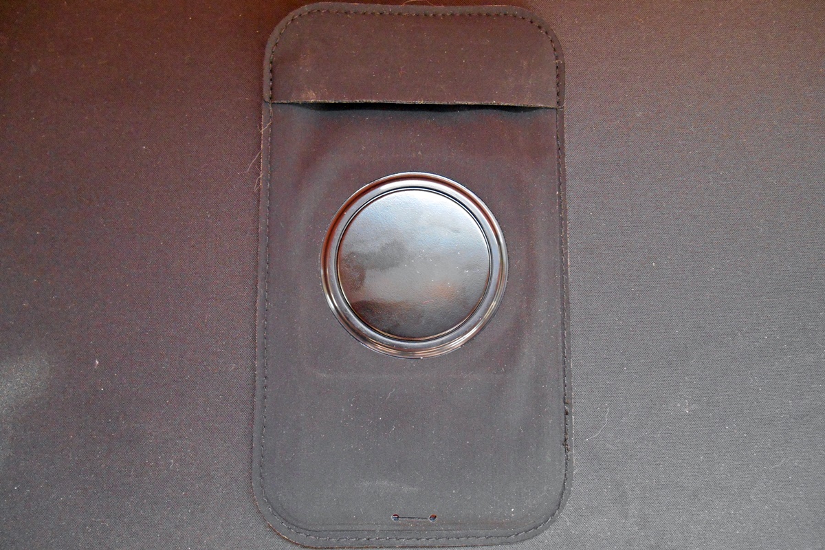 Soporte móvil Shapeheart - detalle parte trasera funda