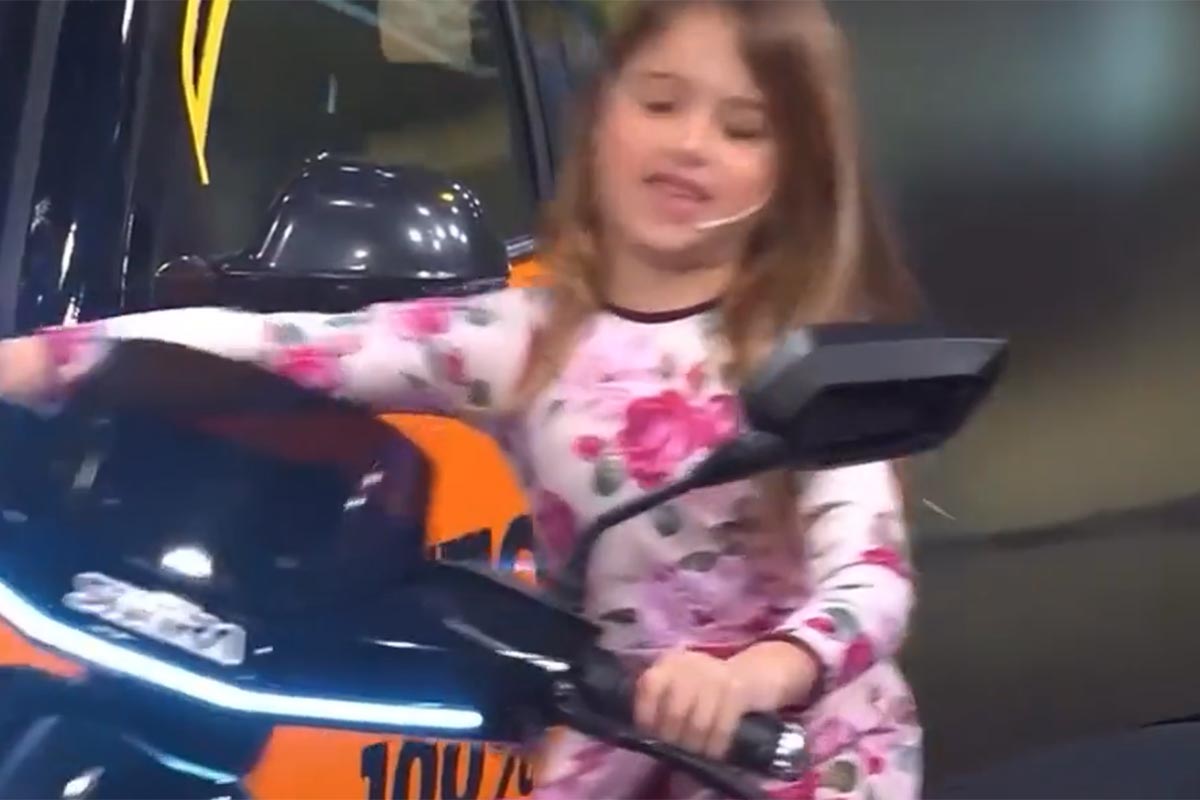 Momento en que la moto comienza a acelerar