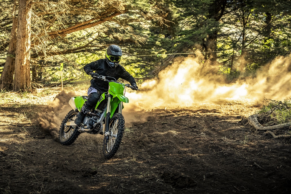 Kawasaki KX250X en acción