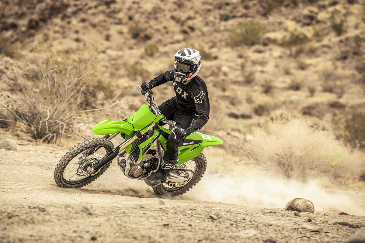 Kawasaki KX450X en acción