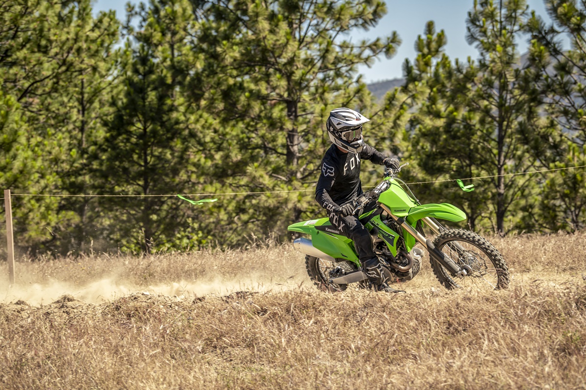 Kawasaki KX450X en acción