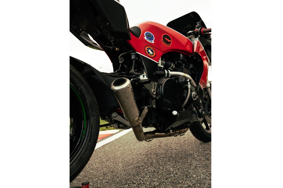 Kawasaki H2R 'Project Z' de FTG Moto homenaje a Top Gun