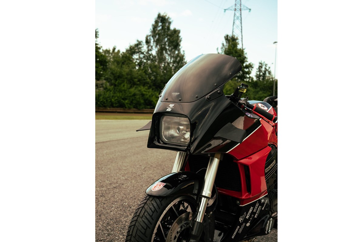 Kawasaki H2R 'Project Z' de FTG Moto homenaje a Top Gun