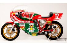 Réplica de la Ducati 900SS de Mike Hailwood
