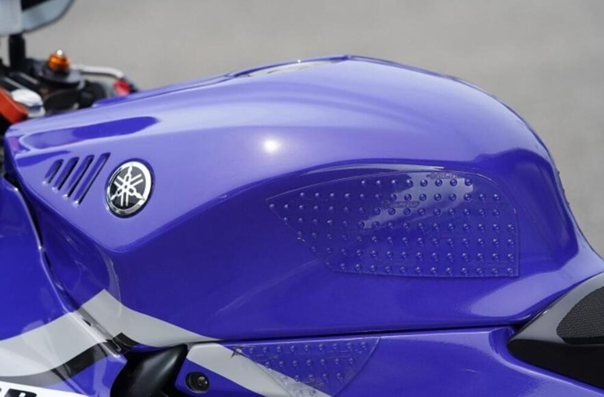 Yamaha R7 Eight