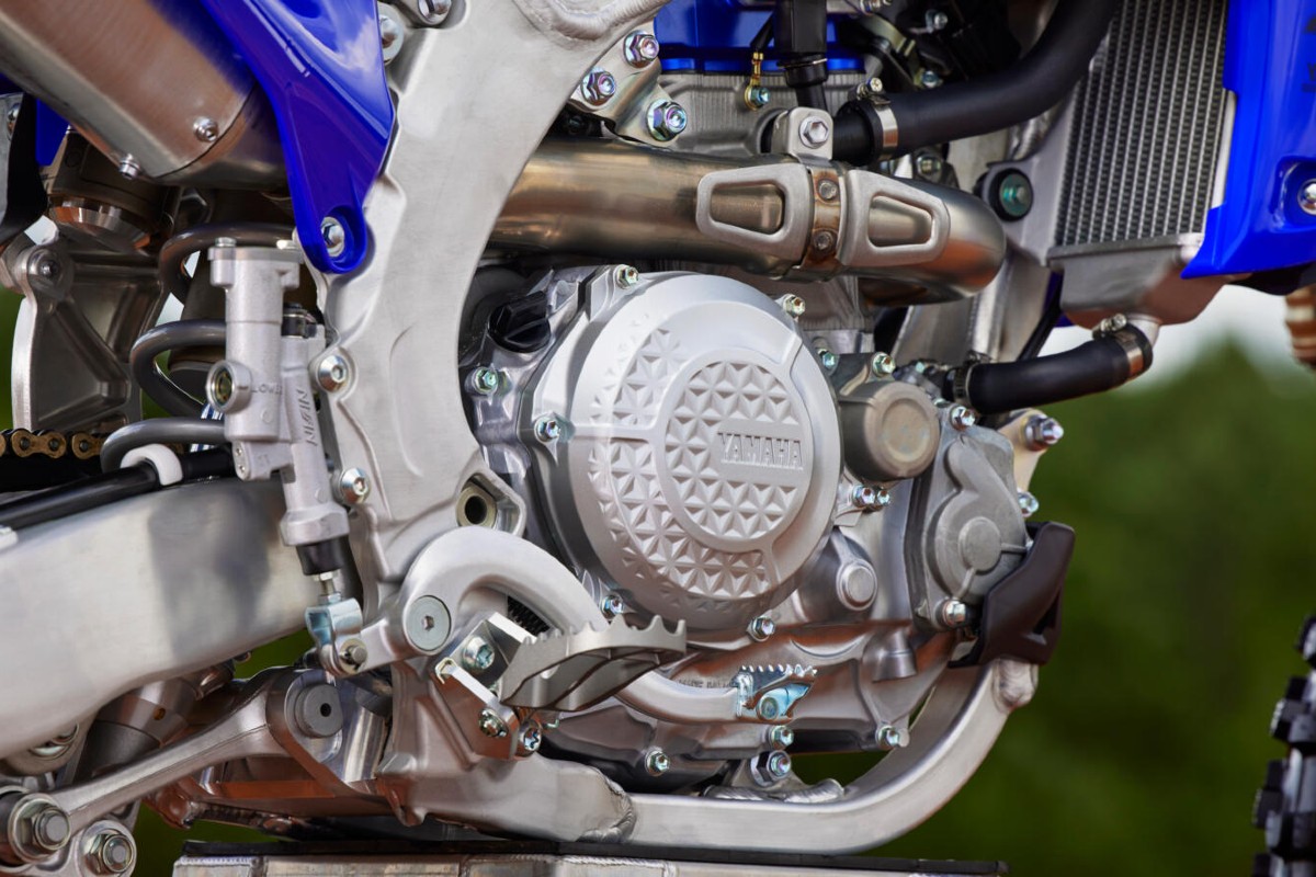 Yamaha YZ450F, detalles del motor