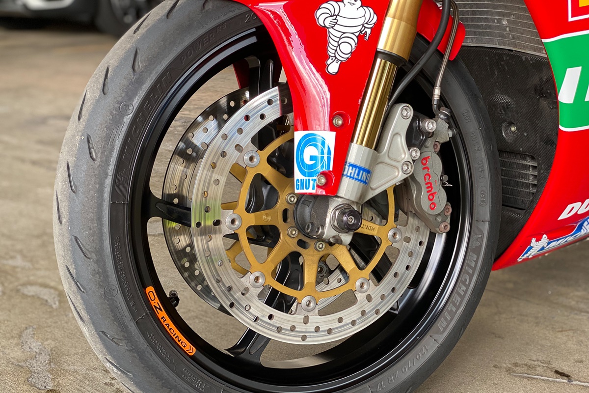 Ducati 998S 2002 Troy Bayliss #393